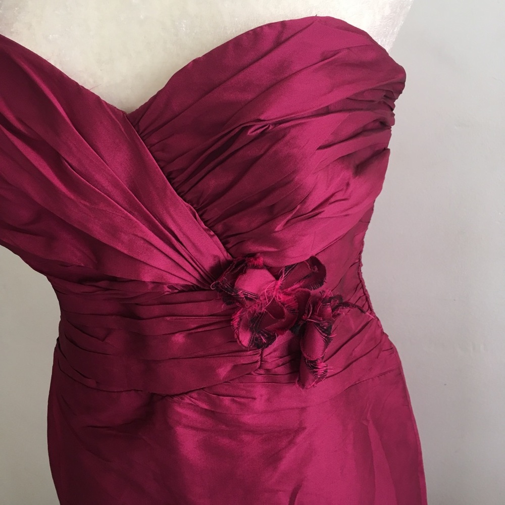 Alvina Valenta Maids New York Dress in cabernet - Picture 6 of 6
